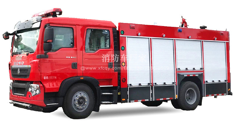 重汽中型5吨水罐消防车